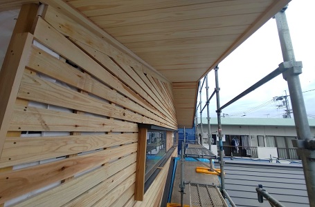 ラス板