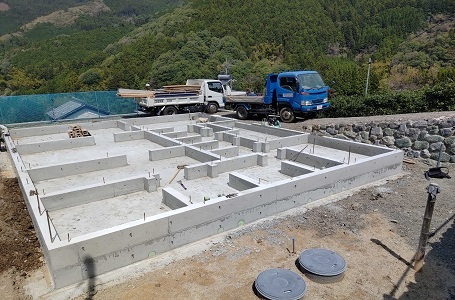 基礎工事